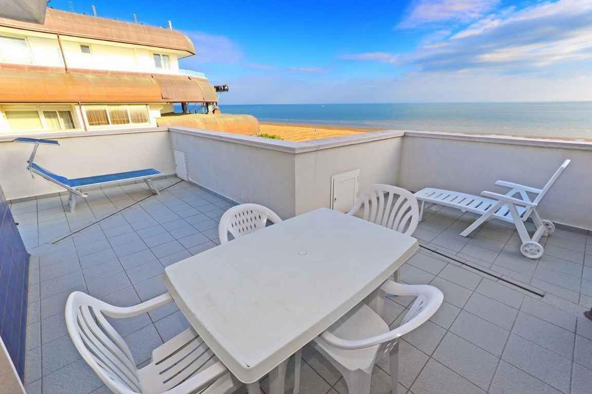 Apartments In Lignano 21657 Lignano Sabbiadoro Kültér fotó